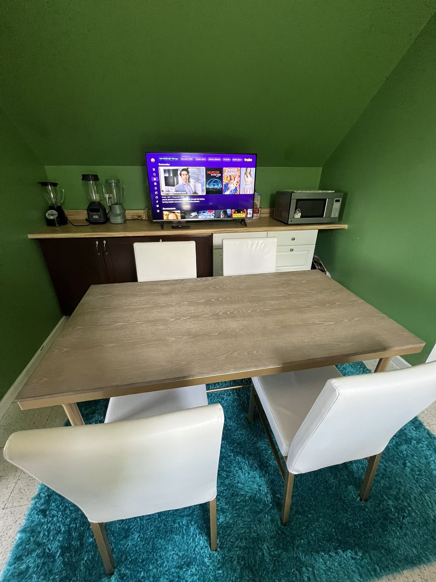 White Dining Room Set w/ Smart TV