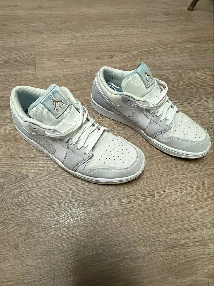 Air Jordan 1 Low White Light Grey Sneakers US 10.5 - photo 5