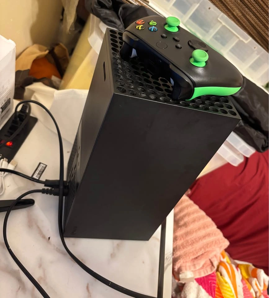 Xbox Series X - photo 3