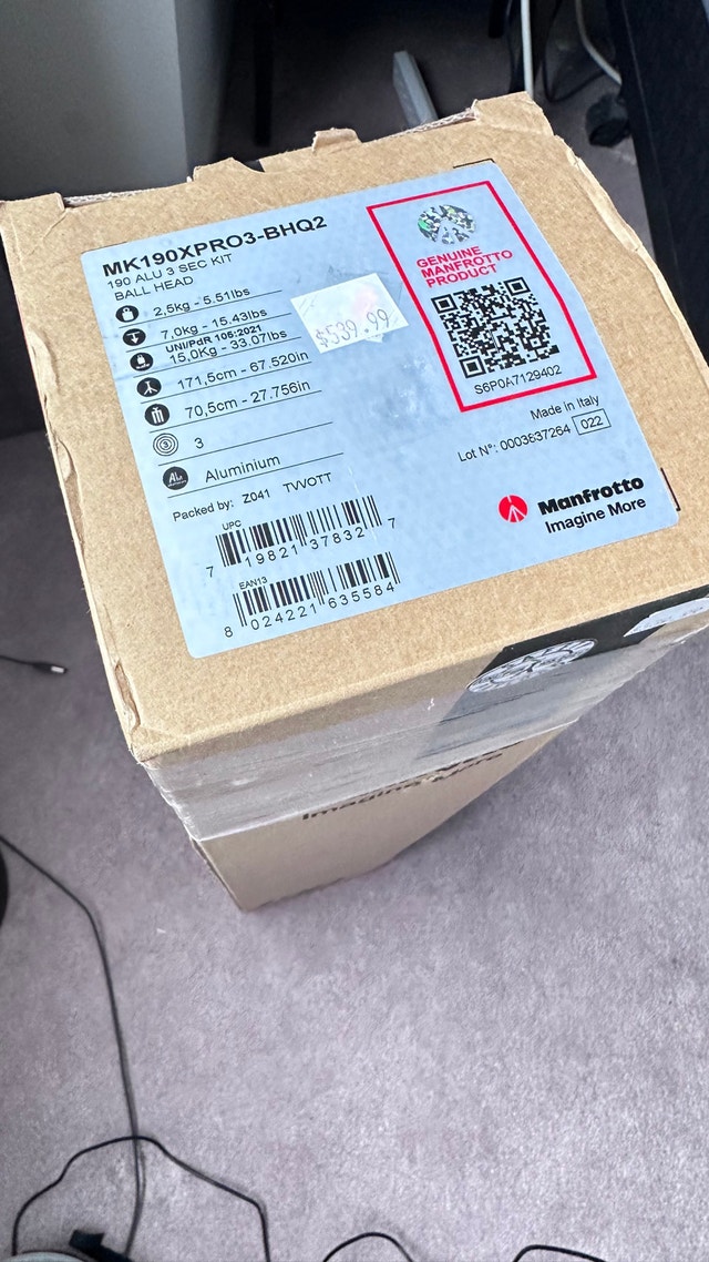 Manfrotto Professional Tripod - photo 3