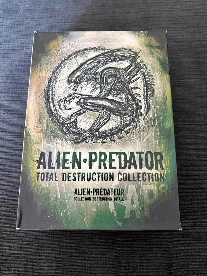 Alien Predator Total Destruction Collection