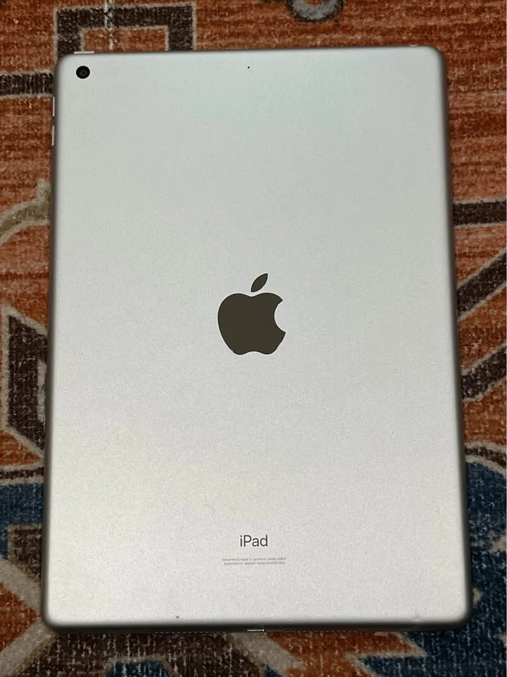 Apple iPad 9th Gen 64GB - photo 2