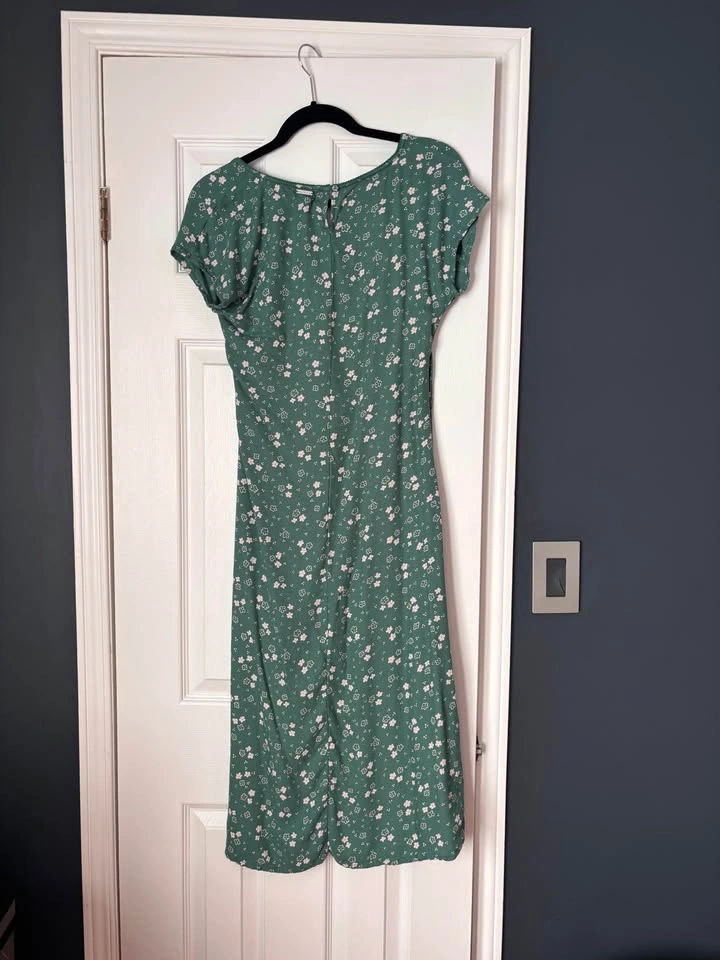 Billabong Green Floral Dress - photo 2