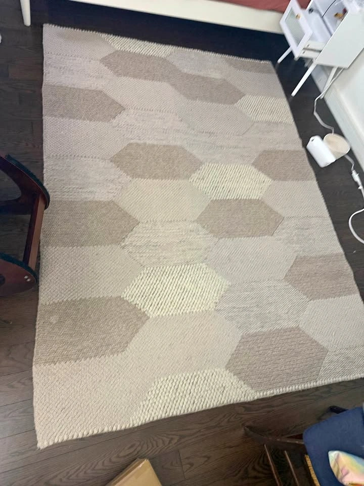 Large Beige Area Rug, Hand Sewn & 100% Wool