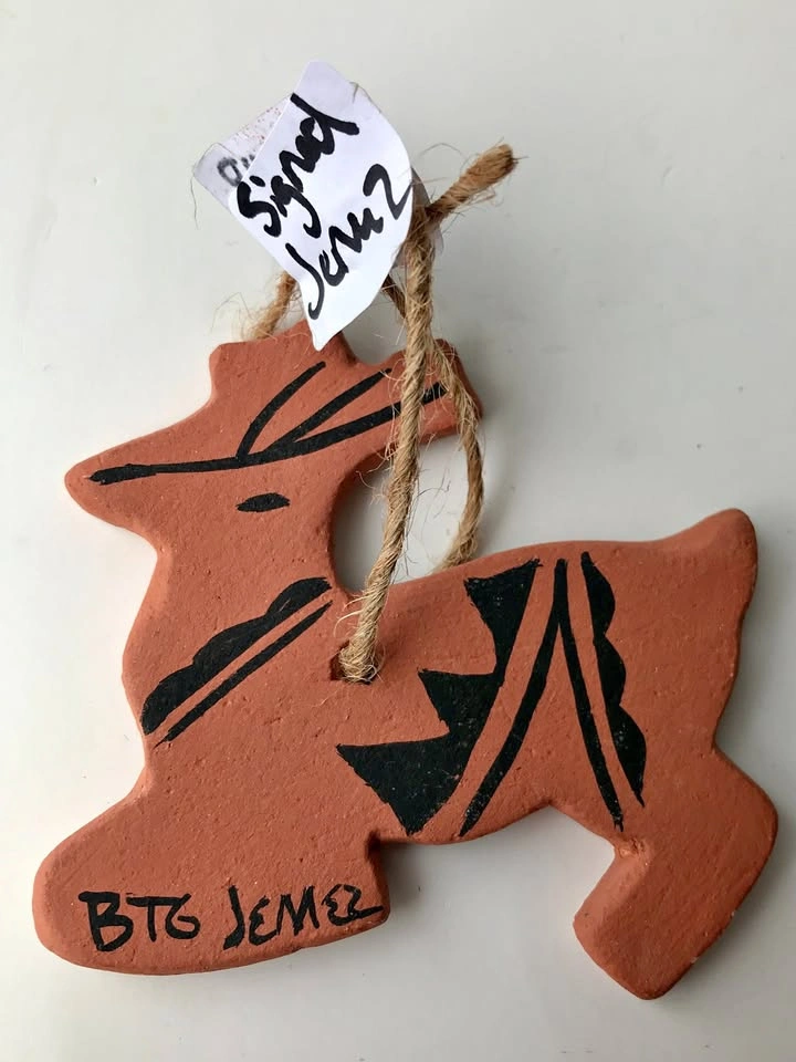 4 Vintage Jemez Pueblo Pottery Ornaments