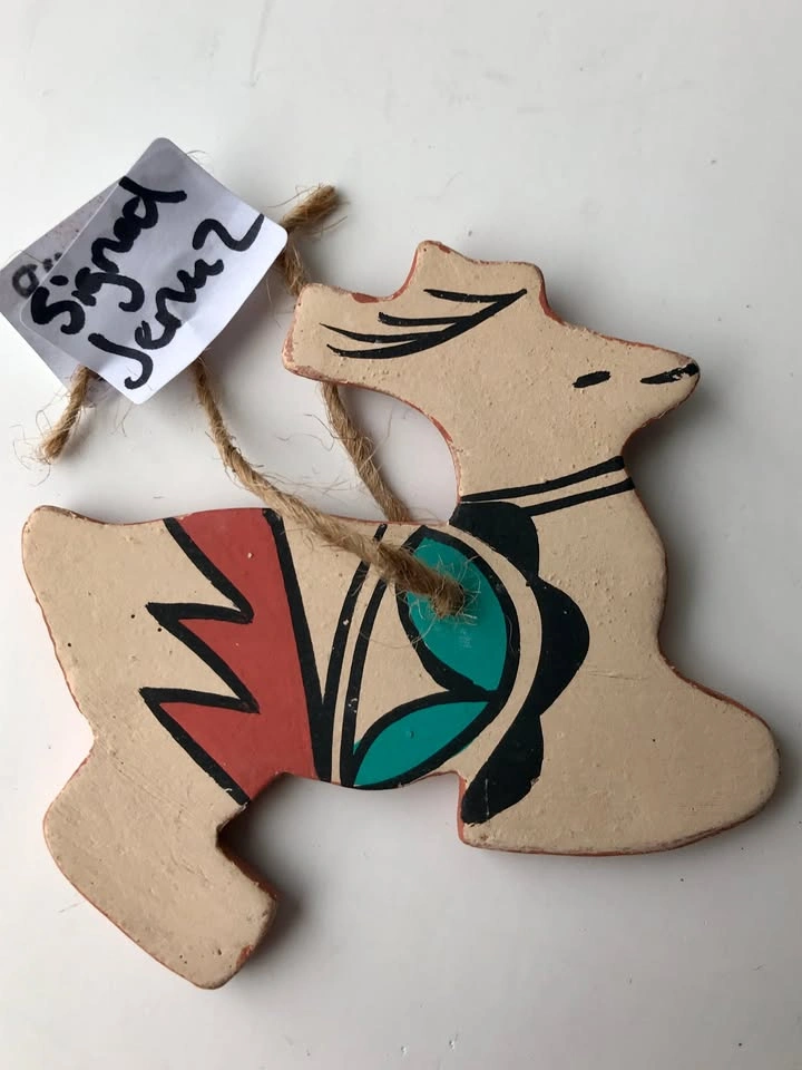 4 Vintage Jemez Pueblo Pottery Ornaments - photo 2