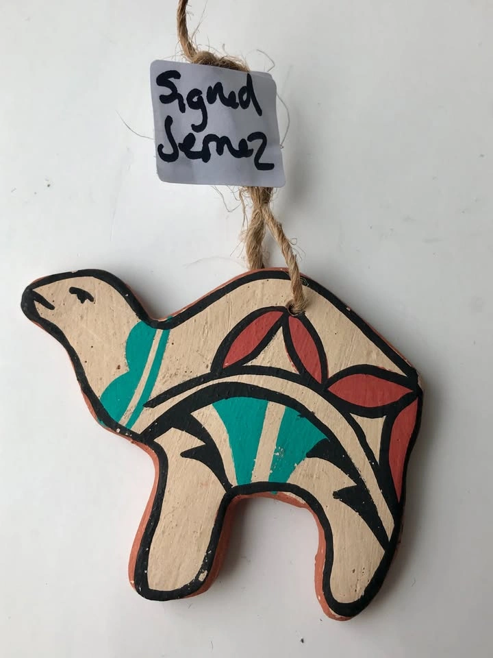 4 Vintage Jemez Pueblo Pottery Ornaments - photo 4