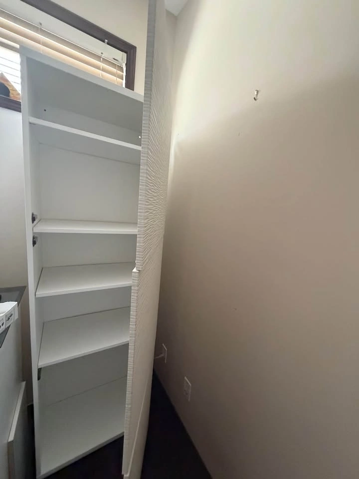 IKEA Besta Shelf with Doors - photo 3