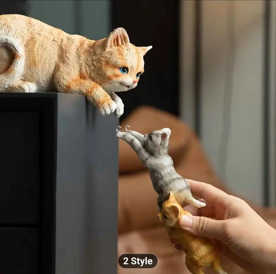 Set of 3 Cat Family Figurines - Resin Ornaments - photo 3