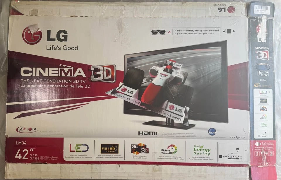 LG 42 inch Cinema 3D TV 42LM3400 with 3D glasses - photo 3