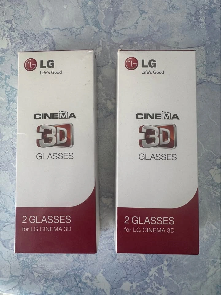 LG 42 inch Cinema 3D TV 42LM3400 with 3D glasses - photo 4