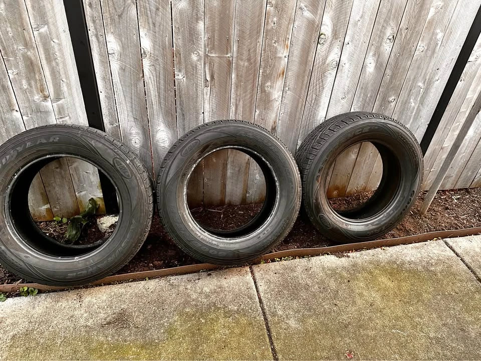 3 Goodyear Assurance CS Triple-Tread All Season Tires P235/65R18