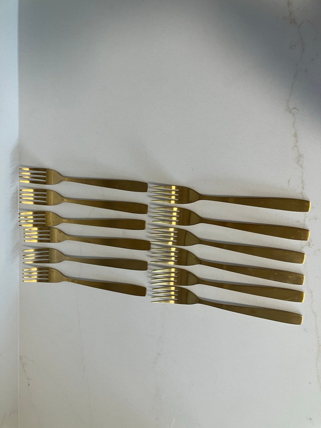 Gold Finish Flatware Set - Service for 12 - photo 3
