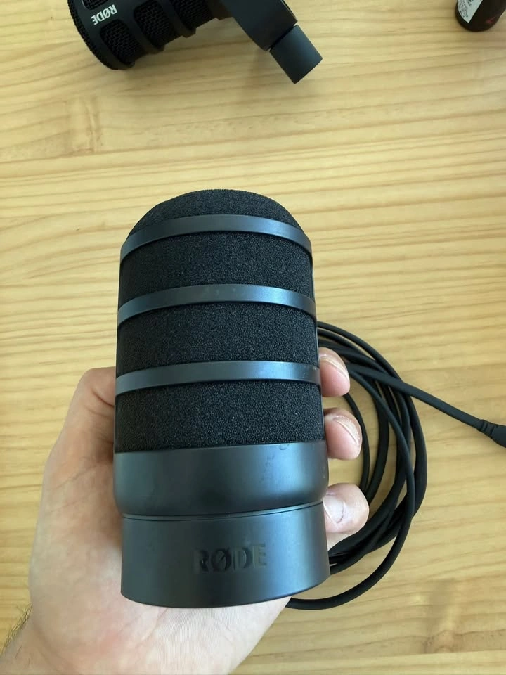 RODE PodMic USB - Podcast and stream mic - photo 3
