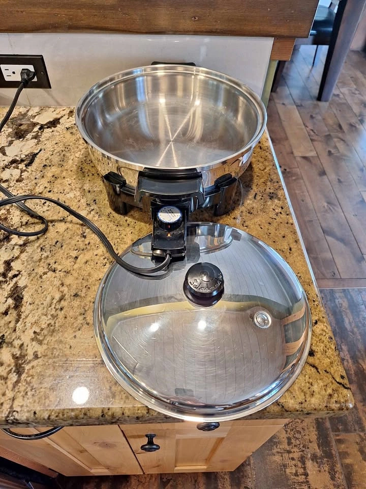 Saladmaster Counter Top Electric Skillet