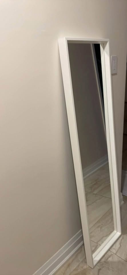 White Mirror - photo 3