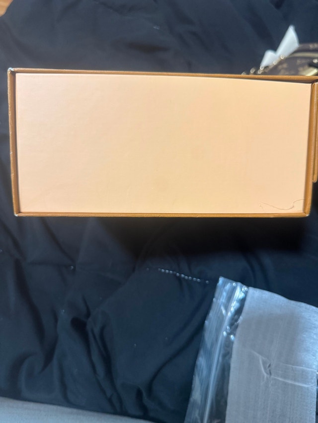 Authentic Louis Vuitton Box - photo 3