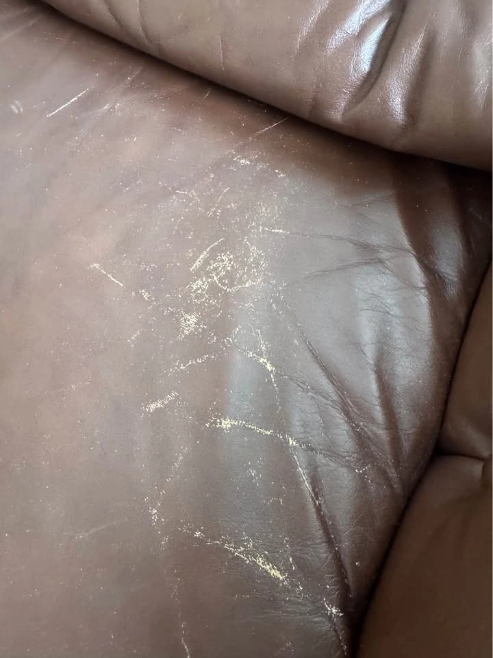 Leather loveseat, chair, and ottoman - photo 5