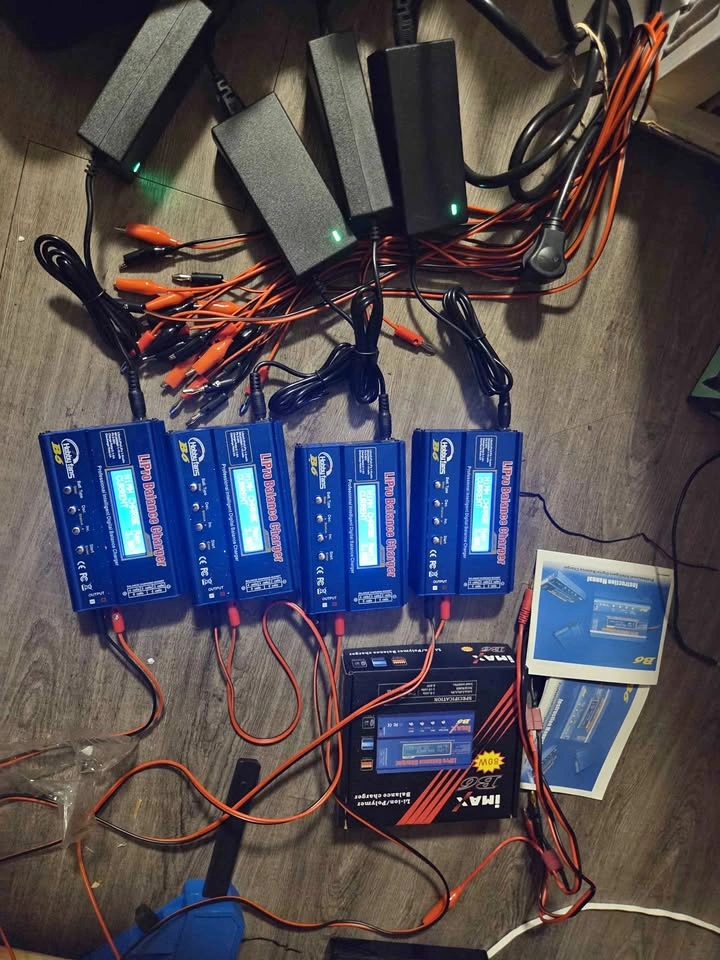 4x Hobby Fans B6 Multi Chemistry Chargers
