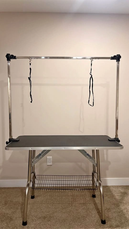 Dog Grooming Table - Excellent Condition