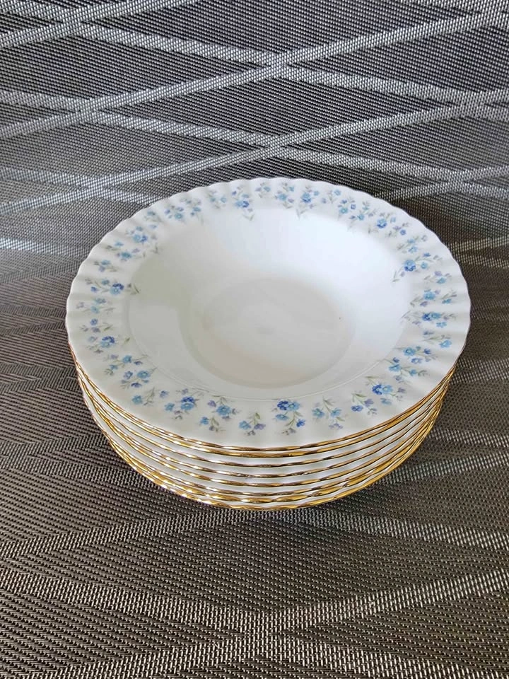 Royal Albert Memory Lane Bone China Bowls - Set of 8