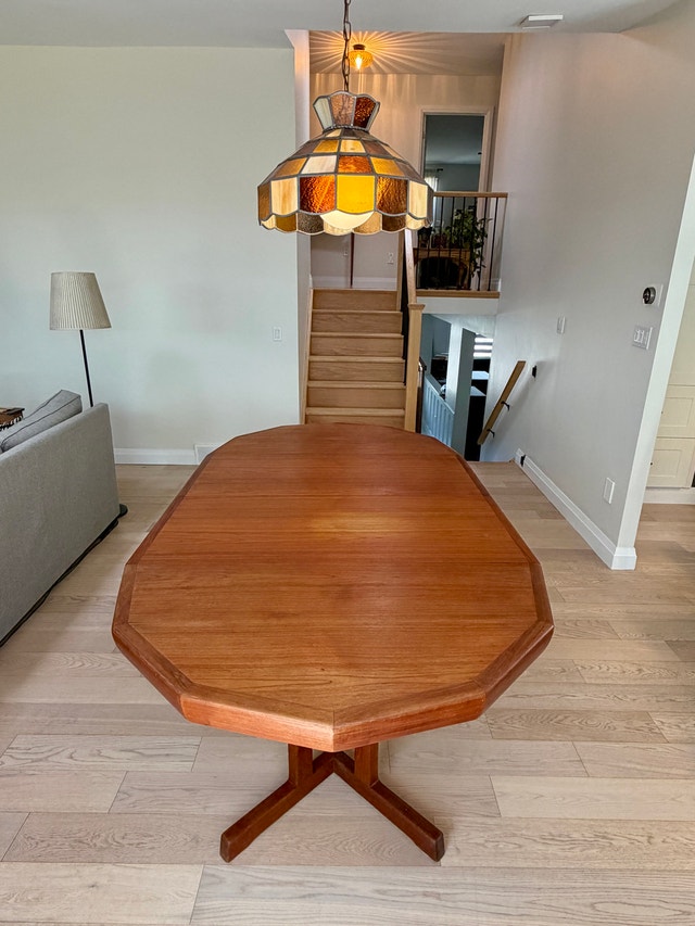 Vintage Teak Expanding Dining Table | 2 Leaves | Seats 10