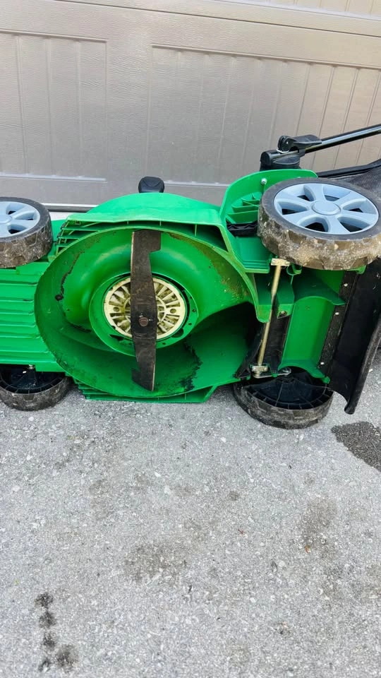 Certified 10amp 14 inch Corded Electric Lawn Mower - photo 2