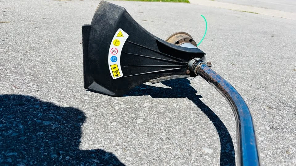 Yardworks 7.2amp Corded Electric String Trimmer - photo 3