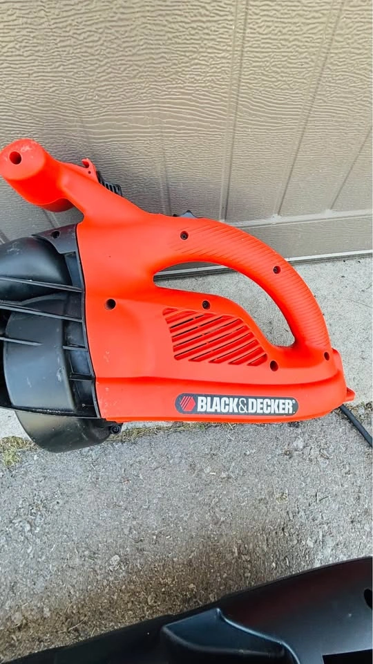 Black&Decker Corded Electric Leaf Blower/Vac - photo 2