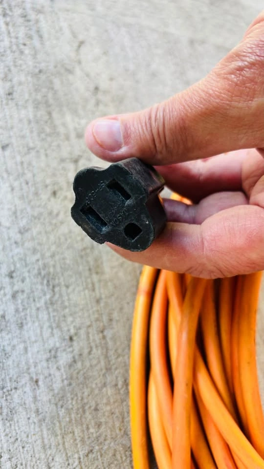75 ft 16/3 Outdoor Extension Cord - photo 3