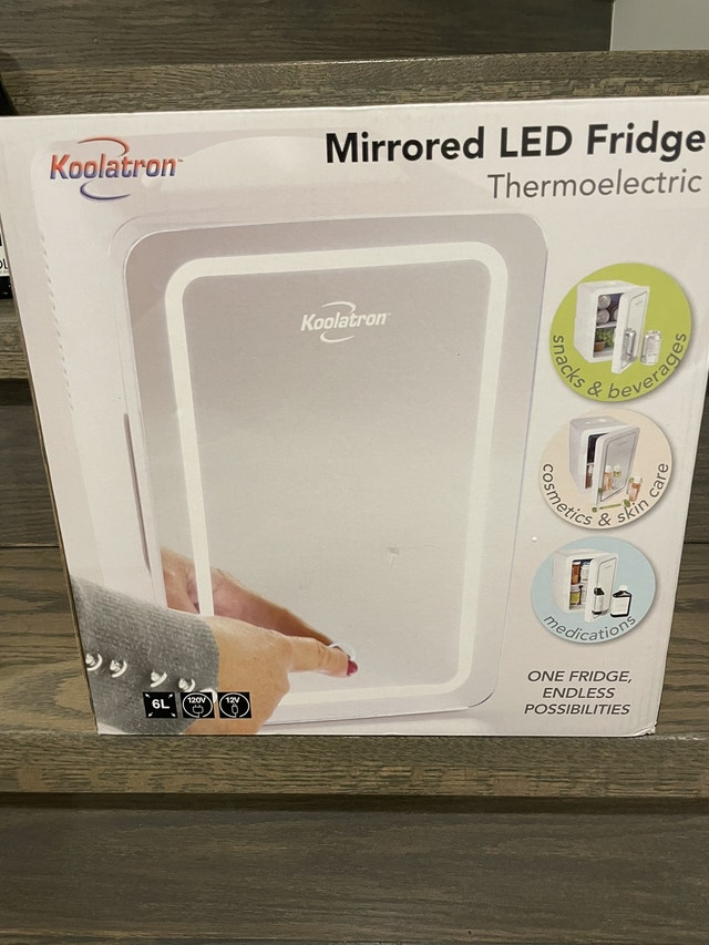 Koolatron Mirrored LED Fridge BRAND NEW! - photo 2