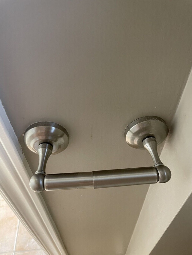 Towel Holder & Toilet Paper Holder - photo 3