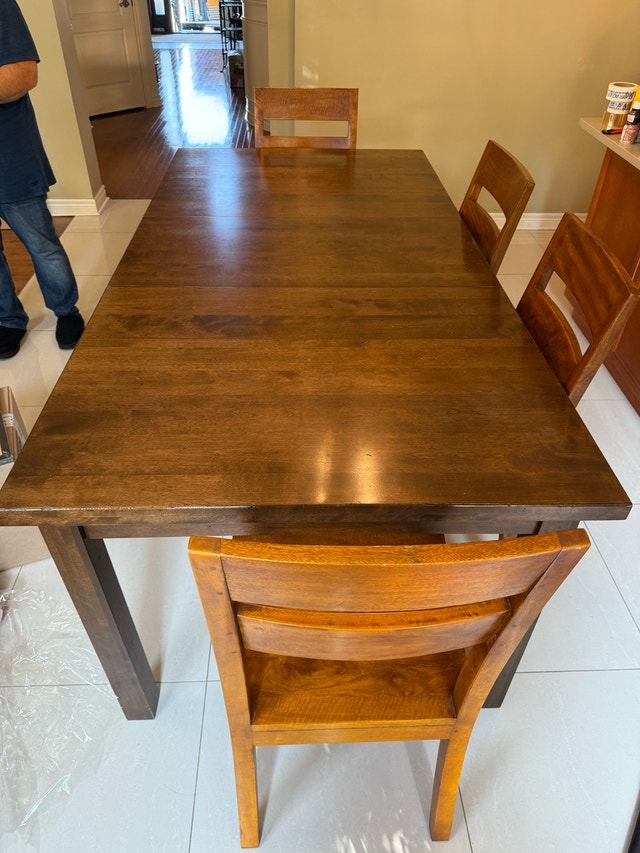 Canadel Wood Rectangle Dining Table