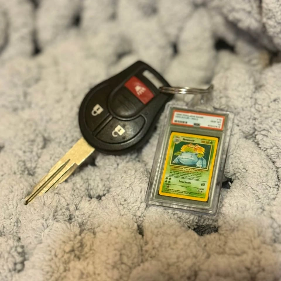 Pokemon PSA 10 Keychains - photo 4