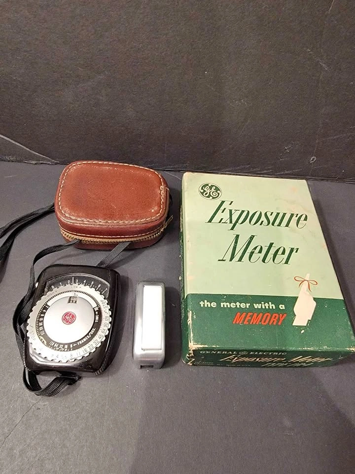Vintage General Electric GE Exposure Meter Type PR-1 with Case a