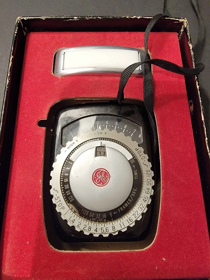 Vintage General Electric GE Exposure Meter Type PR-1 with Case a - photo 4