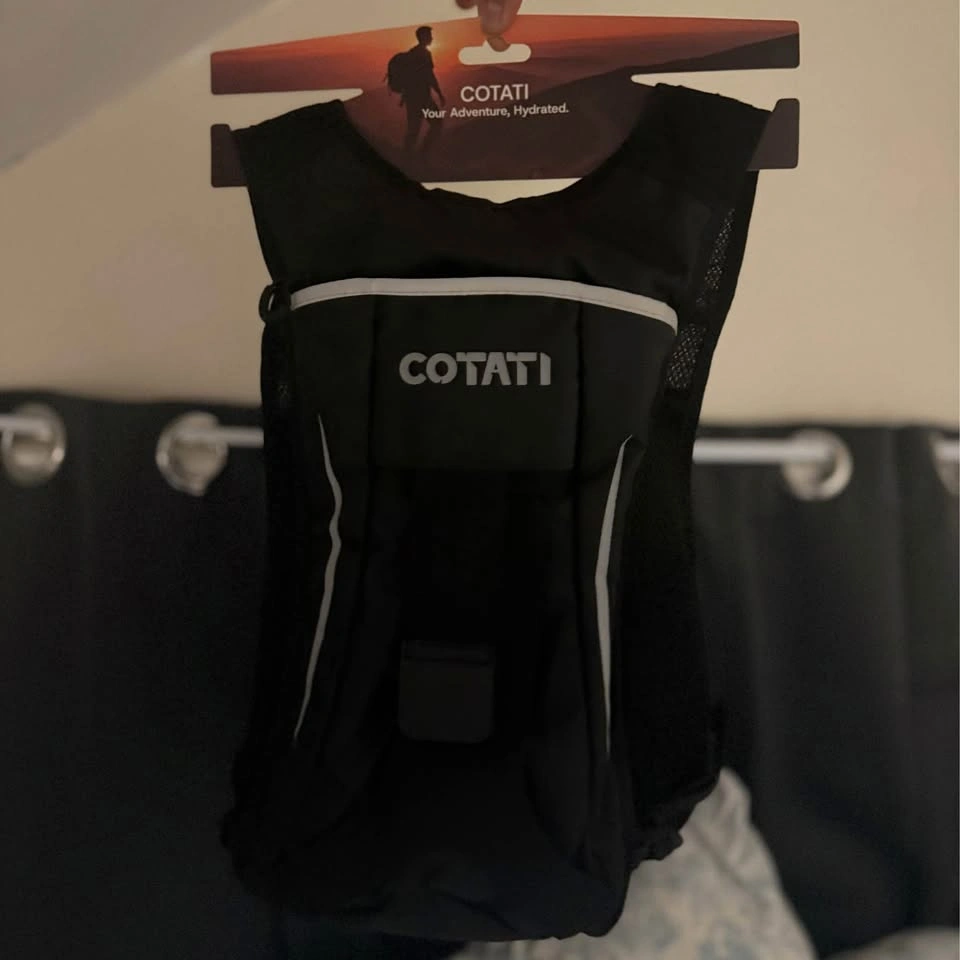BRAND NEW Hydration Backpack Running Vest w/ 2L Bladder - photo 5