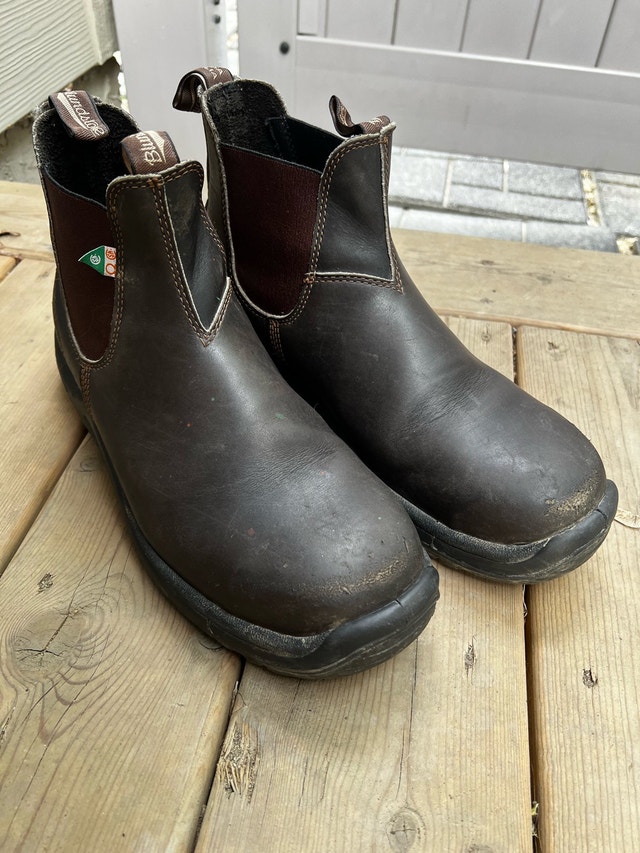 Men's Blundstone Steel Toed Work Boots - Size 12 US