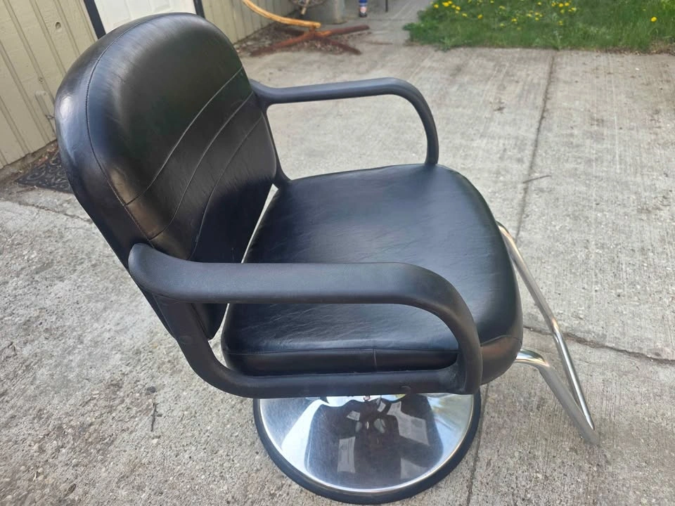 Hairdressers/ Barber Chairs - photo 2