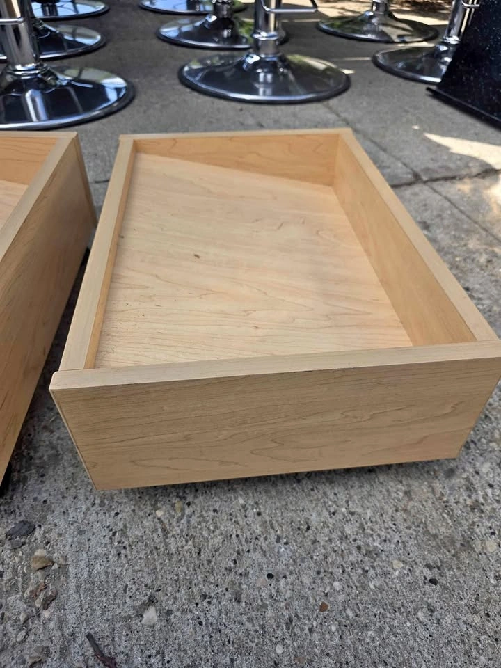 Angled Rolling Displays