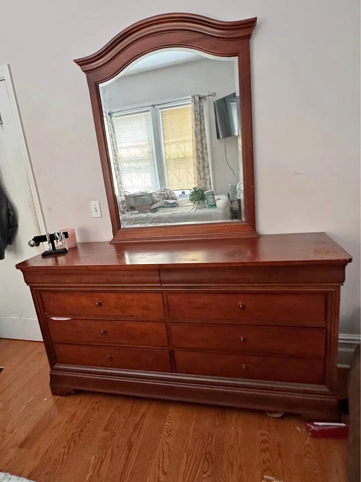 Vanity Dresser with Mirror