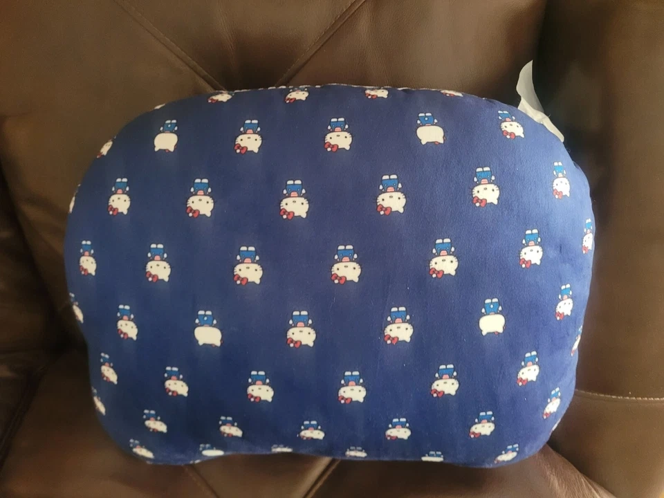 Huge Premium Hello Kitty Plush Pillow Very Soft Preowned 22x18 - photo 2