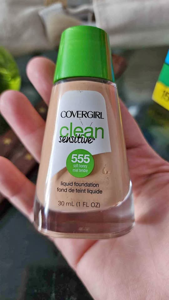 Brand New Cover girl liquid foundarion