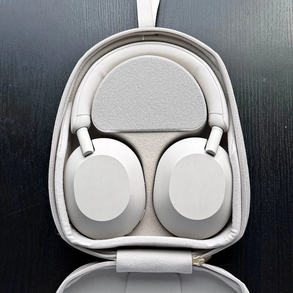 Sony WH-1000XM5 Noise Cancelling Headphones