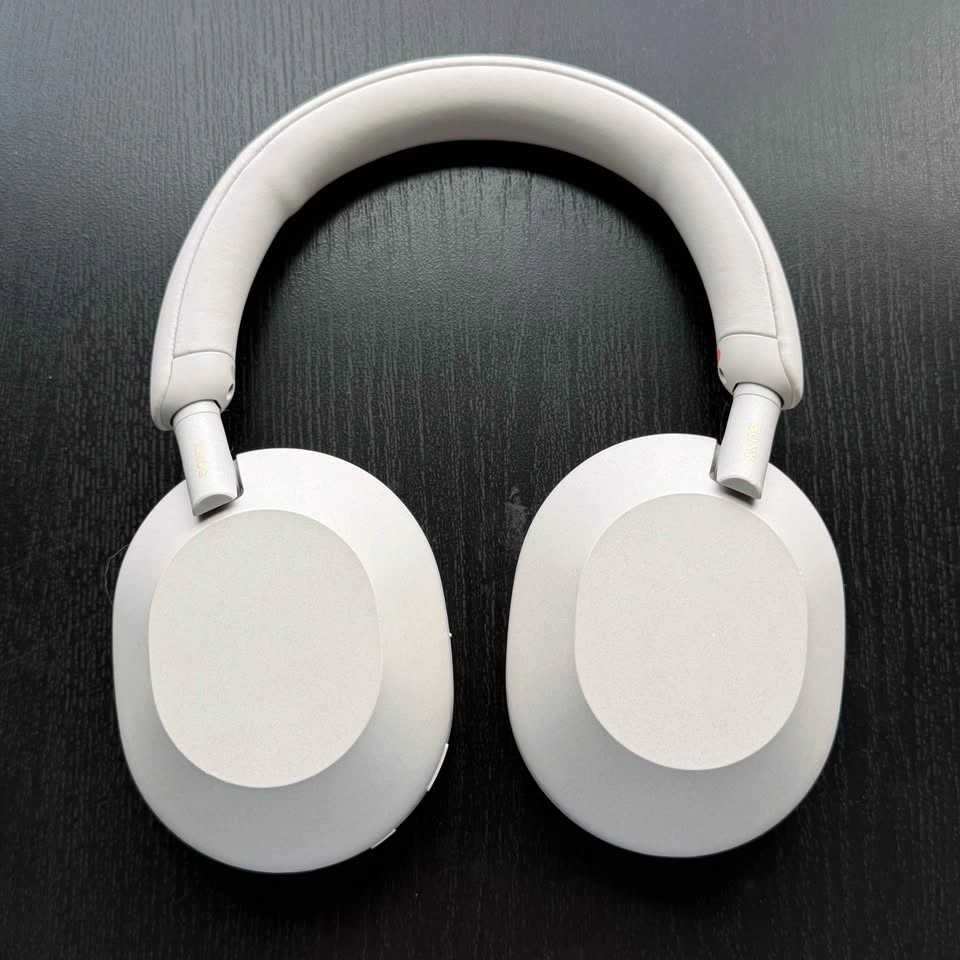 Sony WH-1000XM5 Noise Cancelling Headphones - photo 4