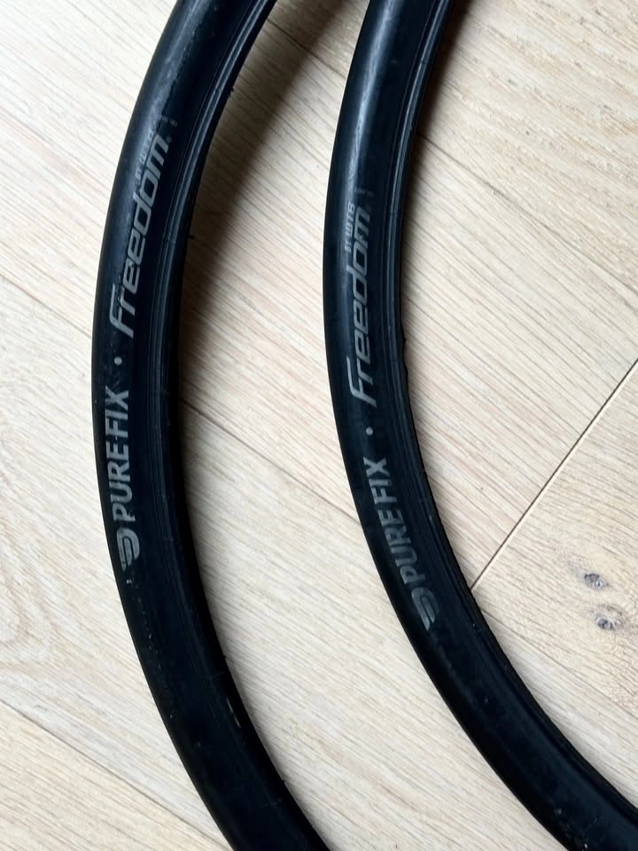 2x Pure Cycles Thickslick Tires 700x28 Fixie Mint - photo 3