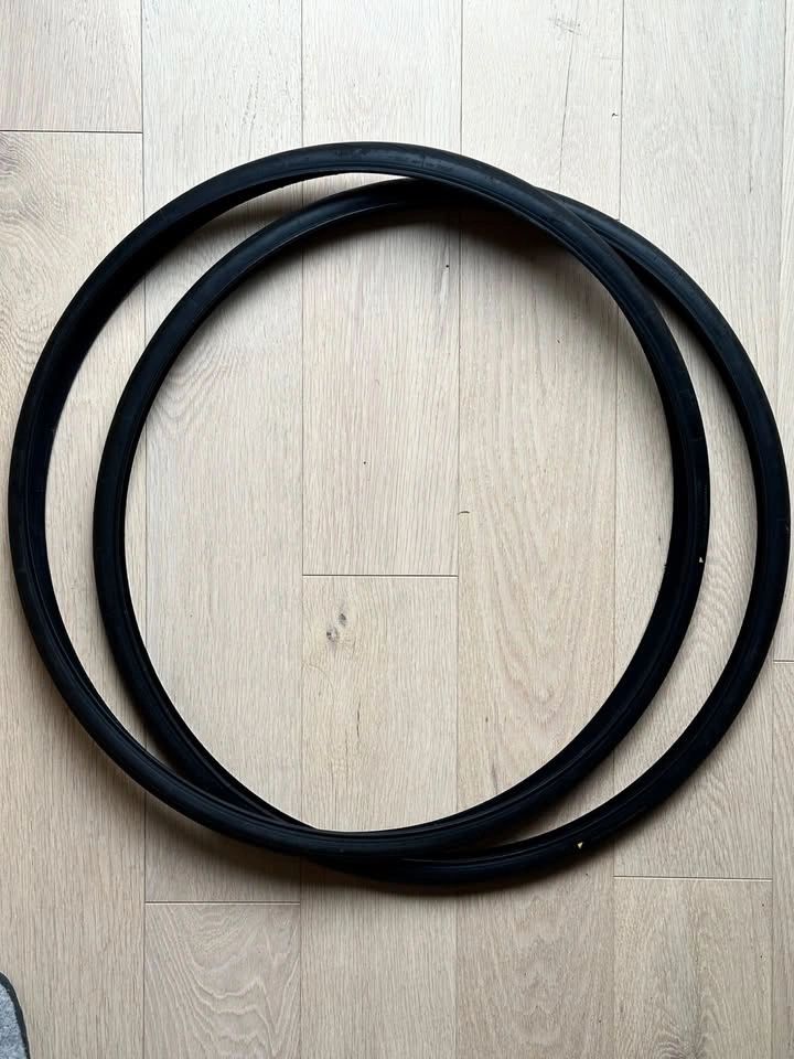2x Mavic Yksion Pro UST 700x28 Tires - photo 2