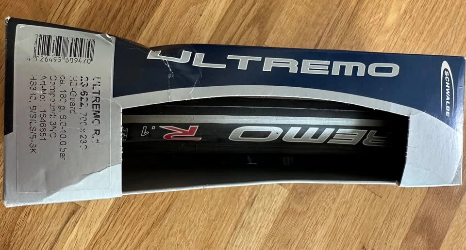 New Schwalbe Ultremo R1 Road Bike Tire 700x23c - photo 2