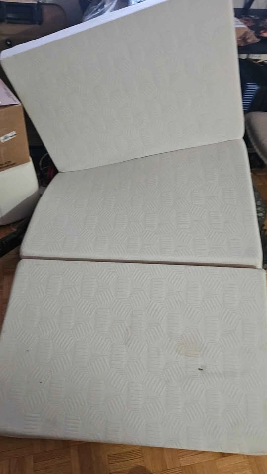 3 Fold Mattress - photo 2