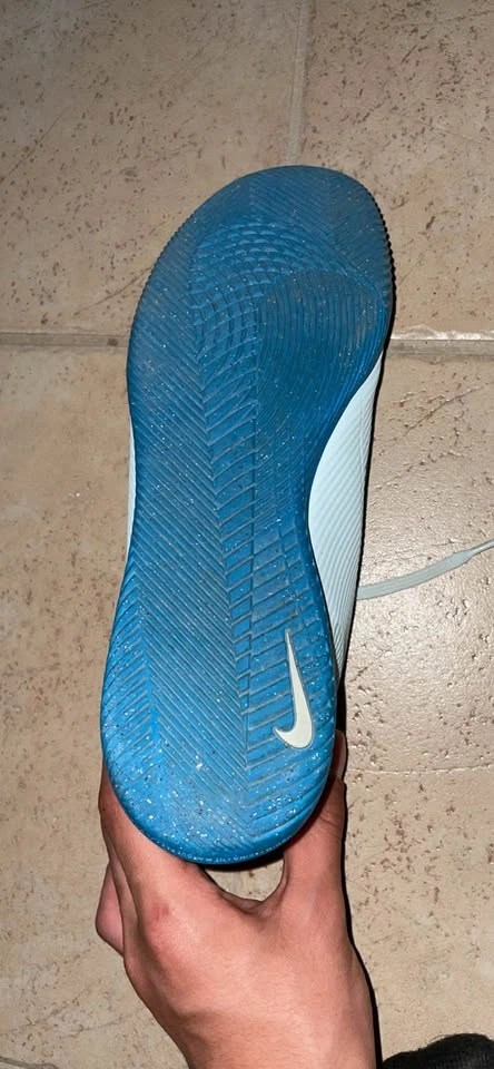 Nike Mercurial No Studs Shoes - Mens US Size 7 - photo 3